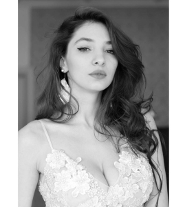 IOANA CARMEN